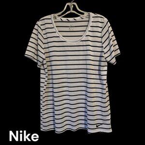 ❤️NIKE DRI-FIT  WORKOUT/AHTLETIC/ATHLEISURE TOP    XLARGE  #G